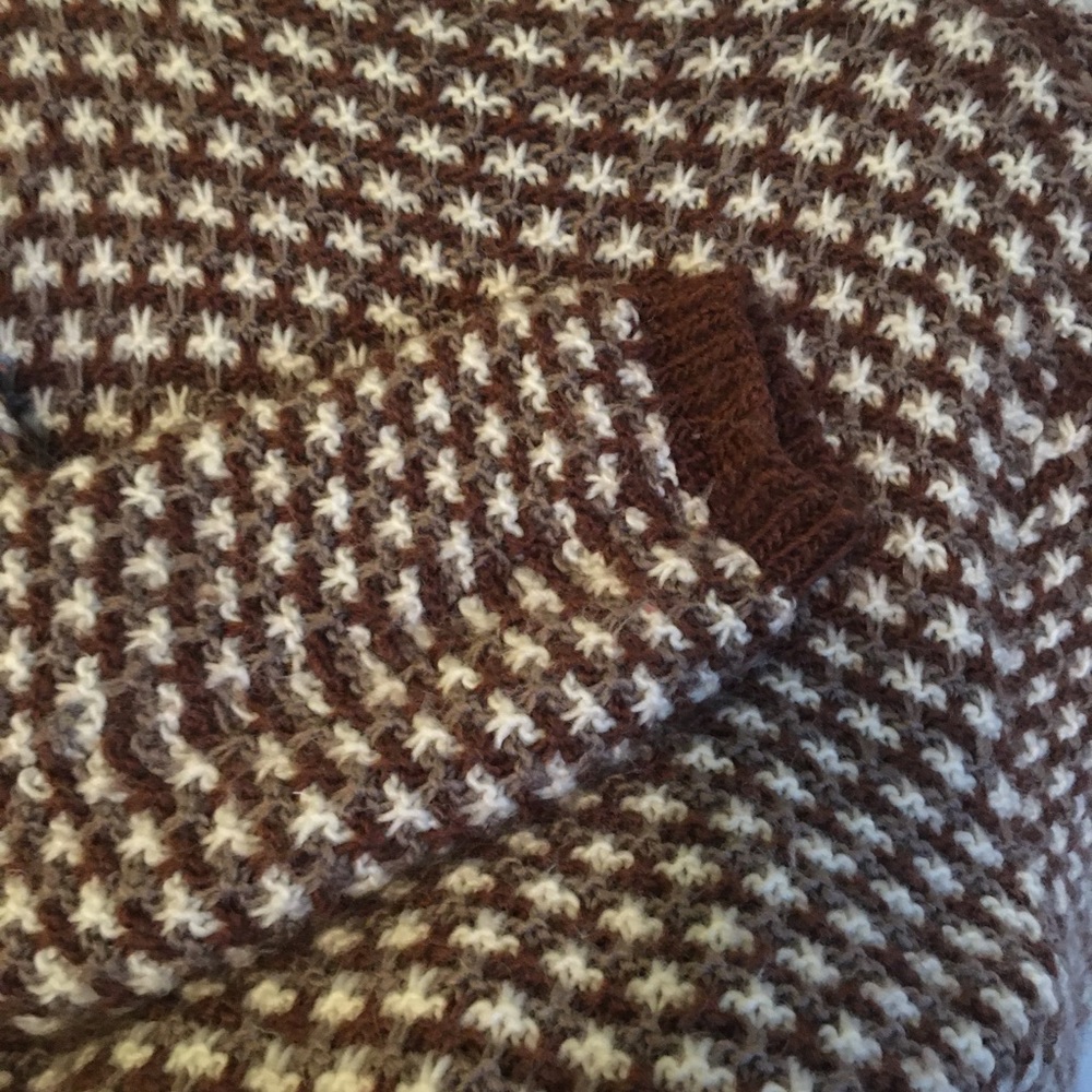 SOLD cardigan w gold tone statement buttons - Picture 4 of 5